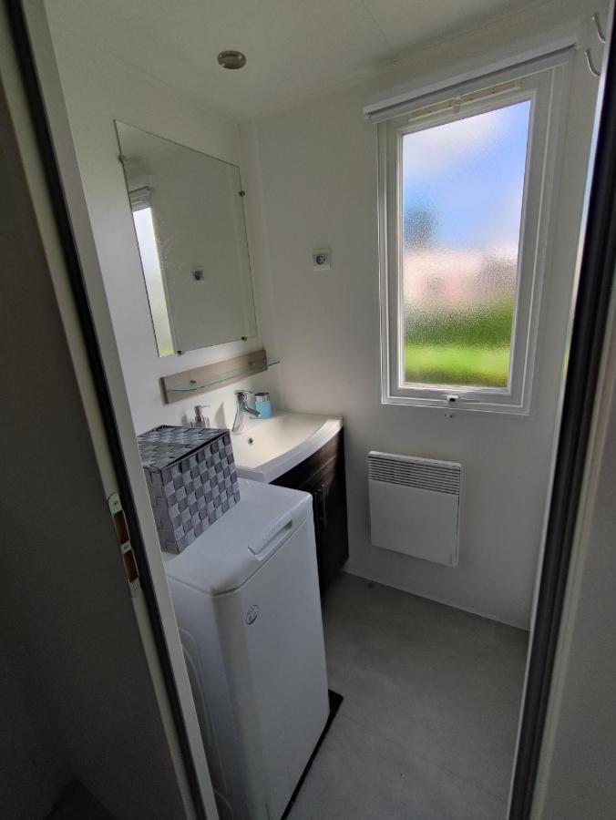 Mobilhome 741 Les Charmettes,3Ch,2Sdb,Lave Linge,Lave Vaisselle,Clim,2Wc Les Mathes Bagian luar foto